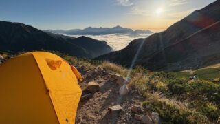 雨上がりのテント